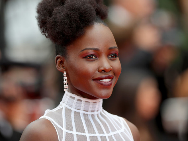 «Щаслива без волосся»: відома голлівудська акторка поголилася налисо