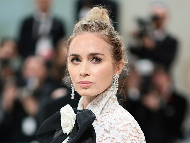 Емілі Блант розповіла, яким був Усик на зйомках фільму «Незламний»