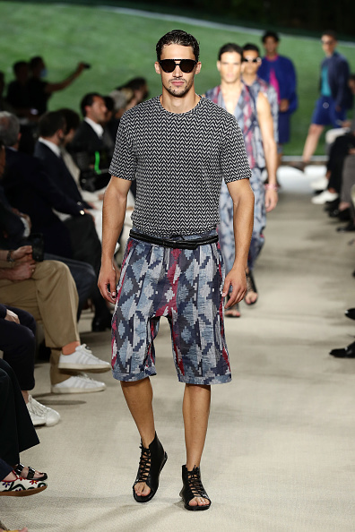 Giorgio Armani весна-лето 2022