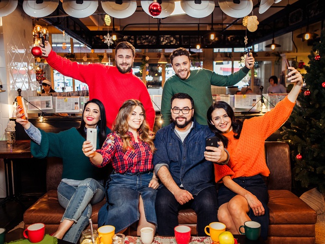 ведущие "Сніданку з "1+1"