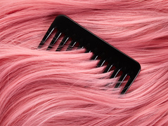 Как COVID-19 влияет на процесс выпадения волос