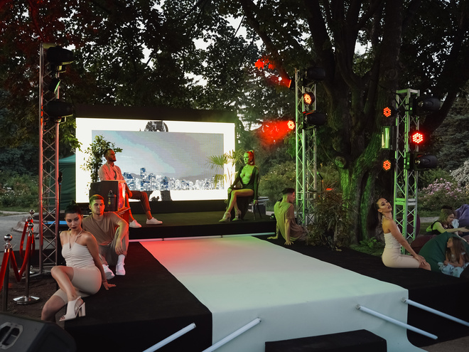 Киевская Точка G: On I Ona впервые создали иммерсивное шоу в ботсаду