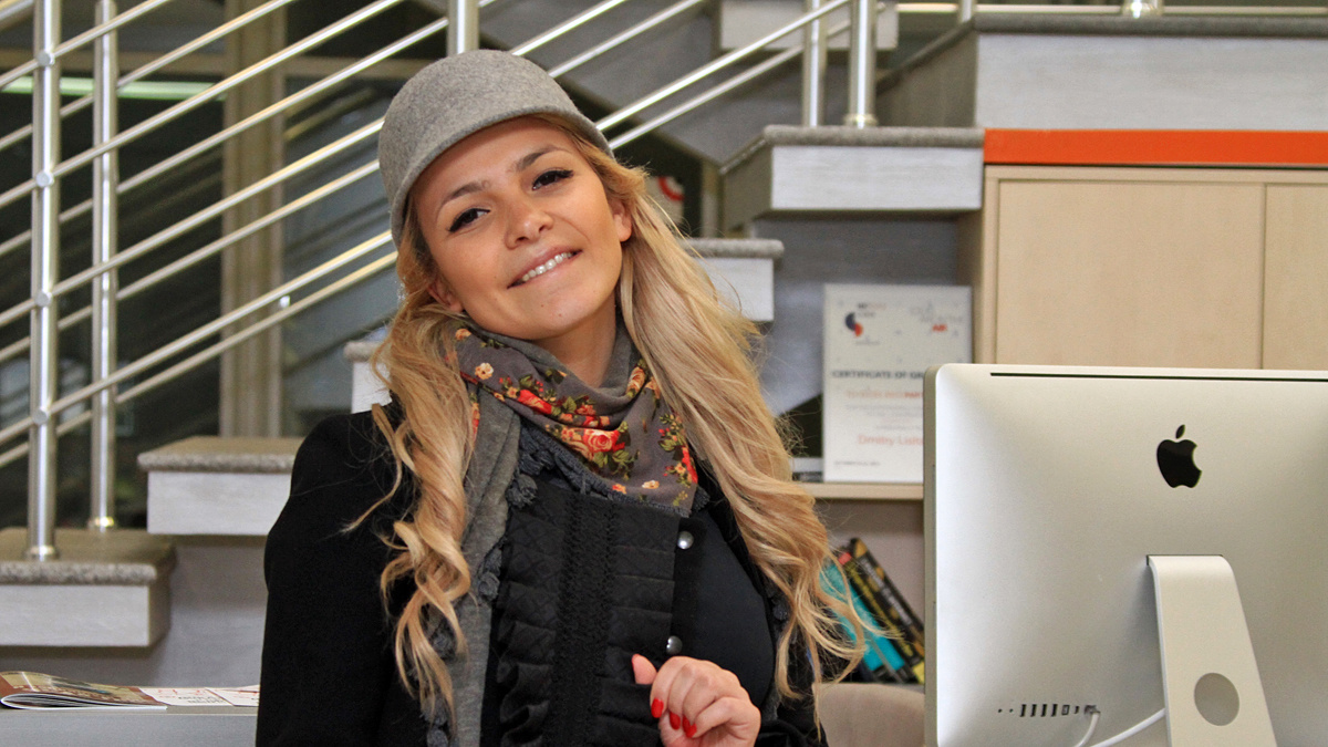 Юлия из шоу Холостяк 4