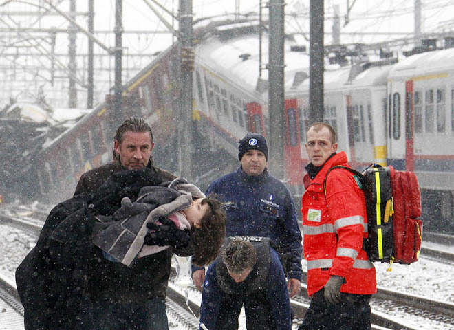 крушение поездов под Брюсселем