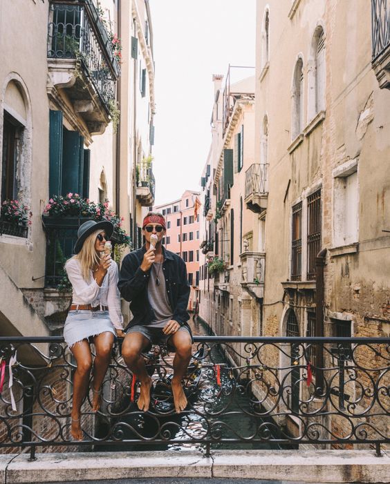 20 идей для фотографий в путешествии с парнем, от которых ты будешь в восторге