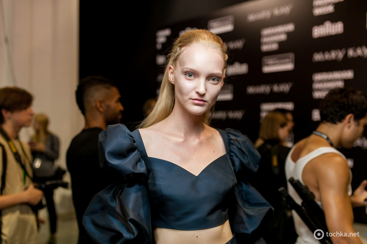 Backstage второго дня UFW SS20