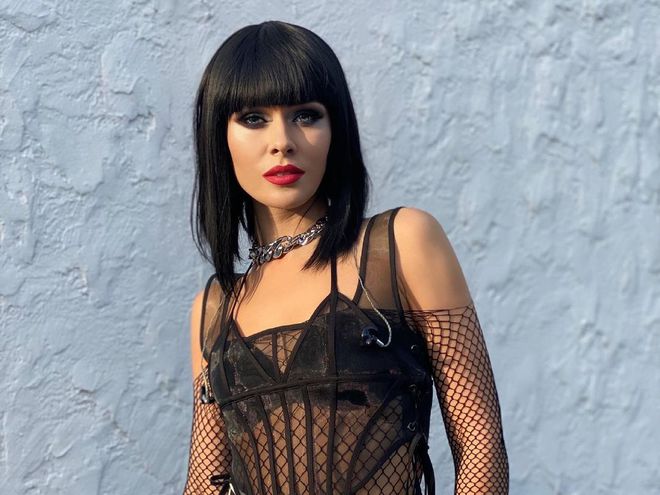 Юлія Саніна