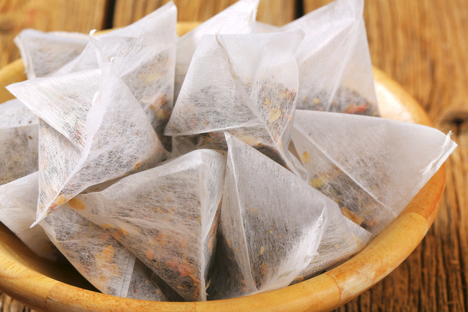 Що робити з чайними пакетиками: 13 способів повторного використання