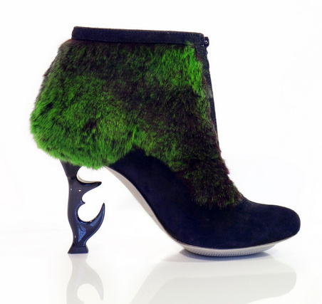 Виставка футуристичного взуття