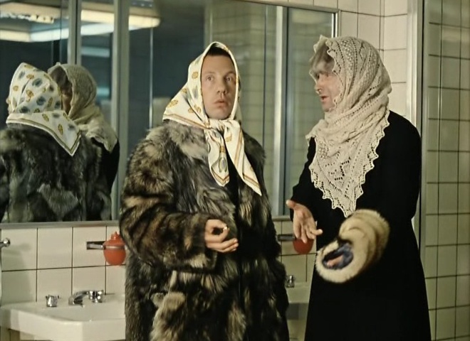 Актори, які зіграли жінок