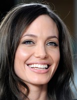 Анджеліна Джолі представить духи Armani Анджеліна Джолі представить духи Armani