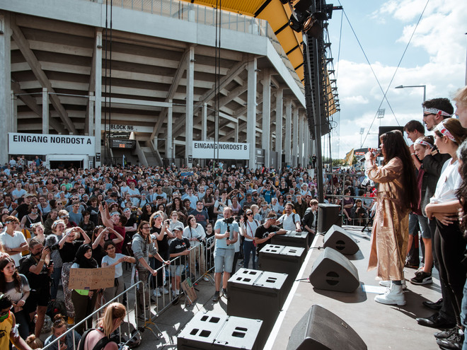Руслана выступила в Аахене на глобальной демонстрации движения Fridays For Future