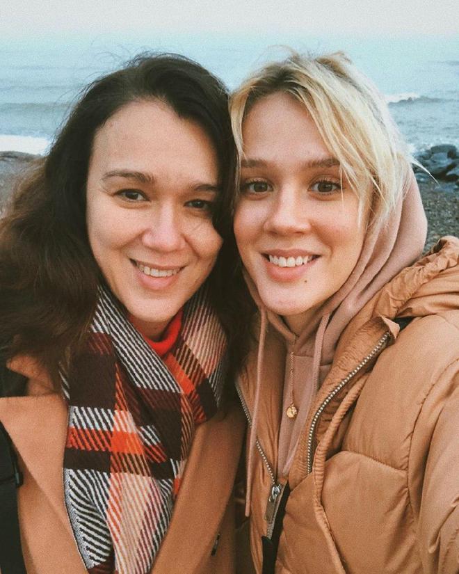 Маша Гребенюк в Ирландии с мамой