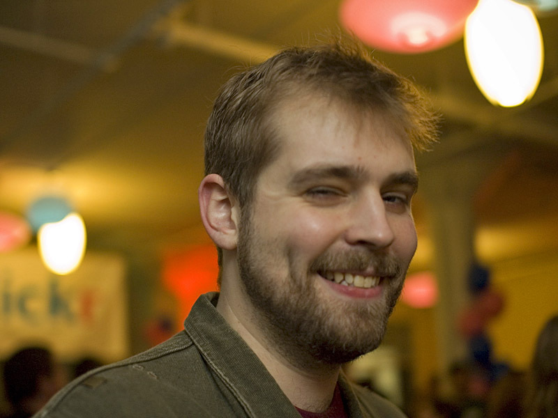 Алекс Расселл