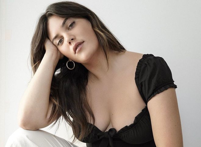 Перша модель plus-size Victoria's Secret