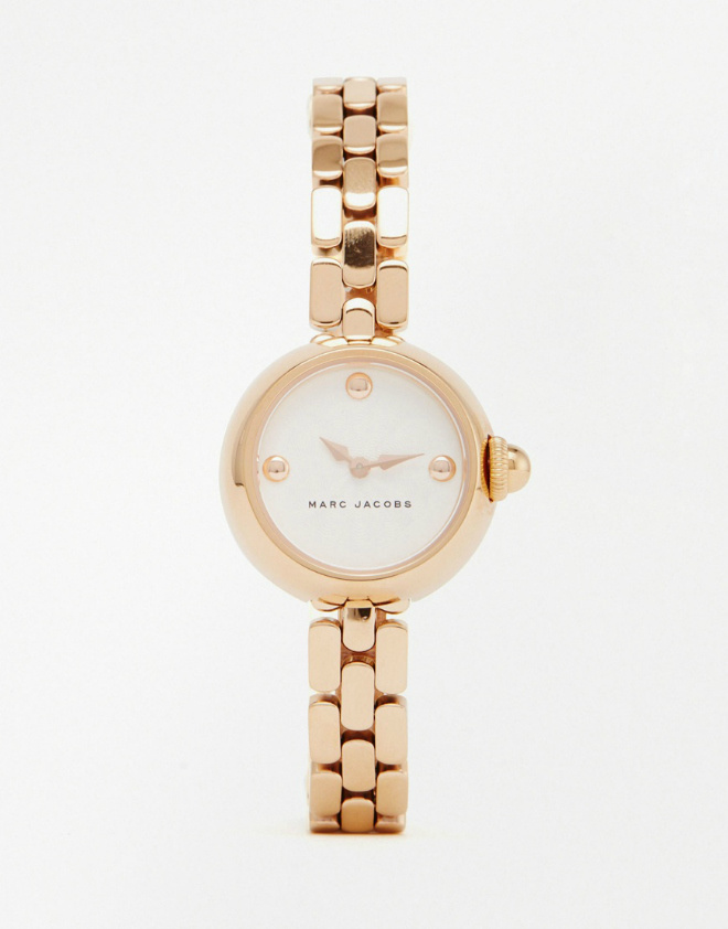 Стиль Клэр Андервуд: аксессуары