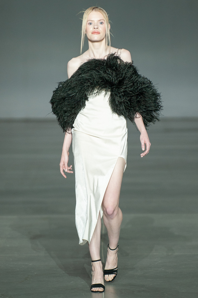 Показ Arutiunova: UFW noseason sept 2021 на Ukrainian Fashion Week noseason sept 2021