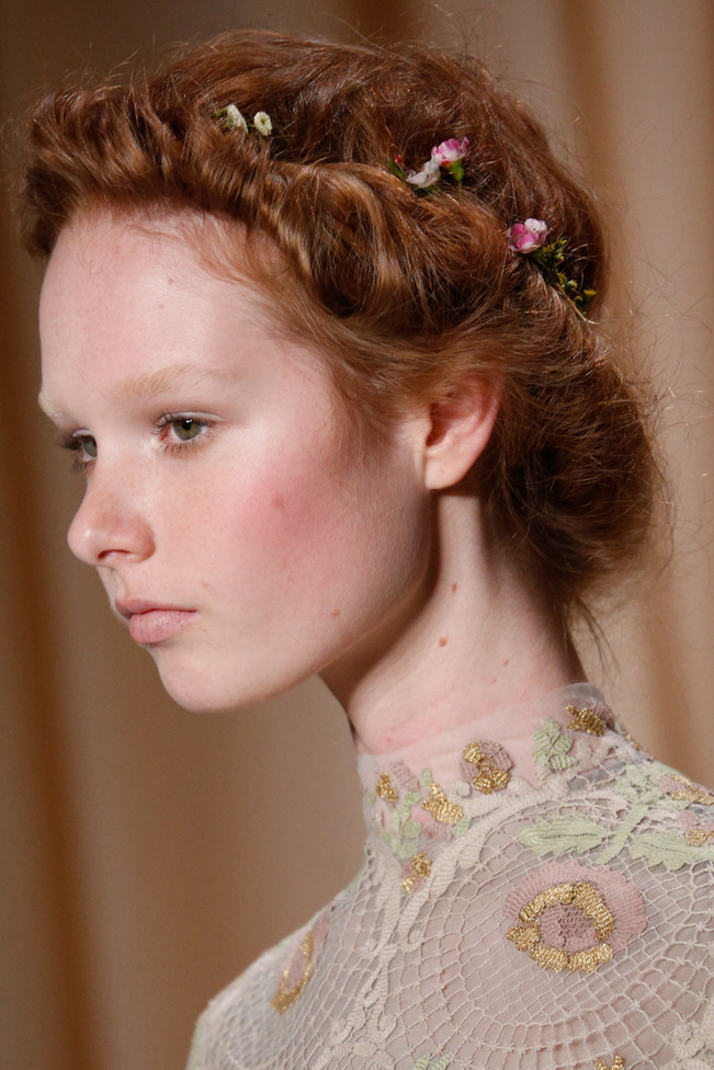 Beauty-идеи для невесты от Valentino