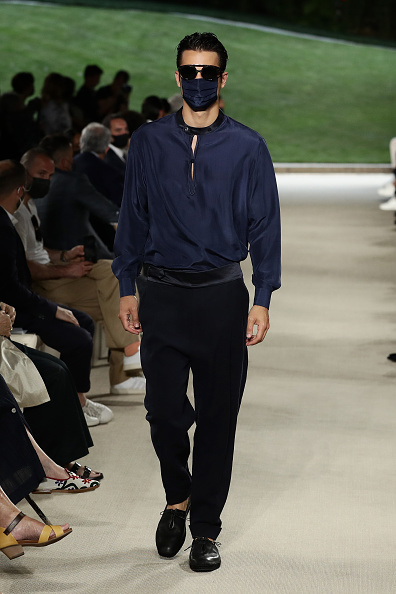 Giorgio Armani весна-лето 2022