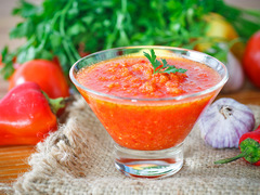 Готуємо в задоволення. Аджика на зиму без варіння