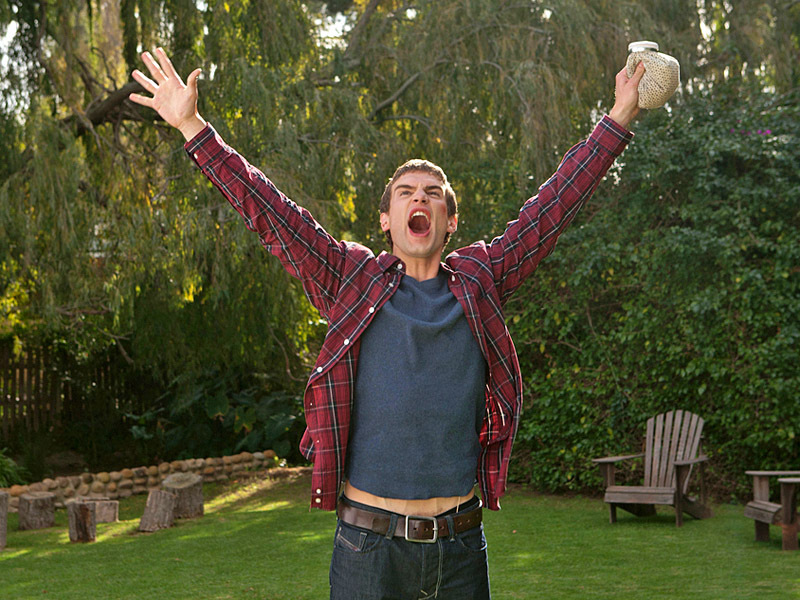 Алекс Расселл