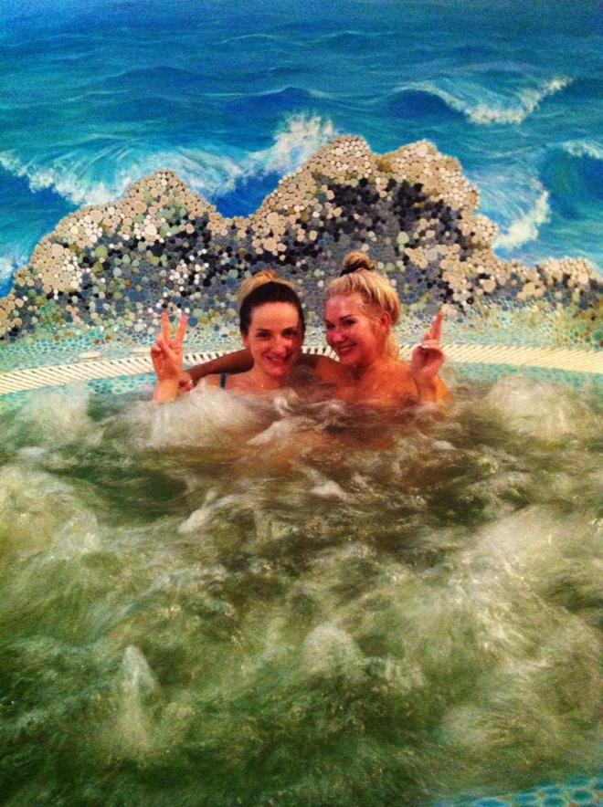 Катя Бужиснкая