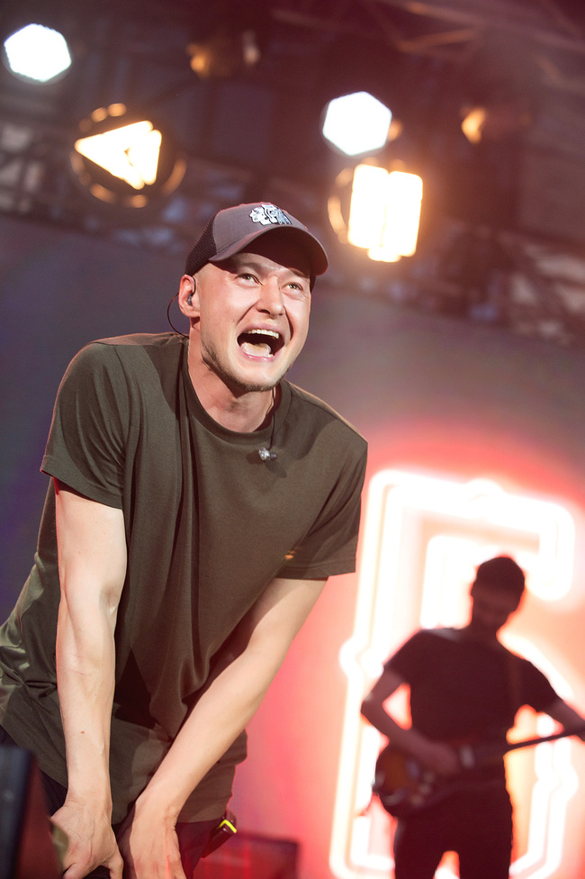 Унікальна виставка, майстер-класи, концерт у новому складі: як пройшов концерт Бумбокс у Києві