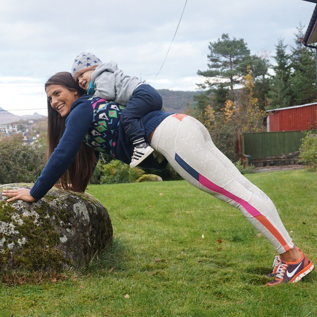 Фітнес-мама funkygine