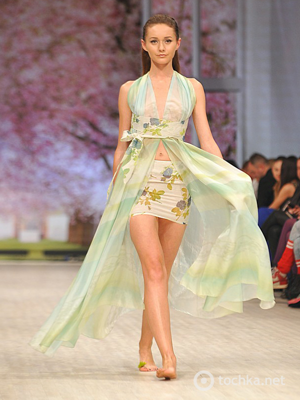 Показ Людмила КИСЛЕНКО