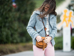 Як стильно одягнутися в прохолодну погоду