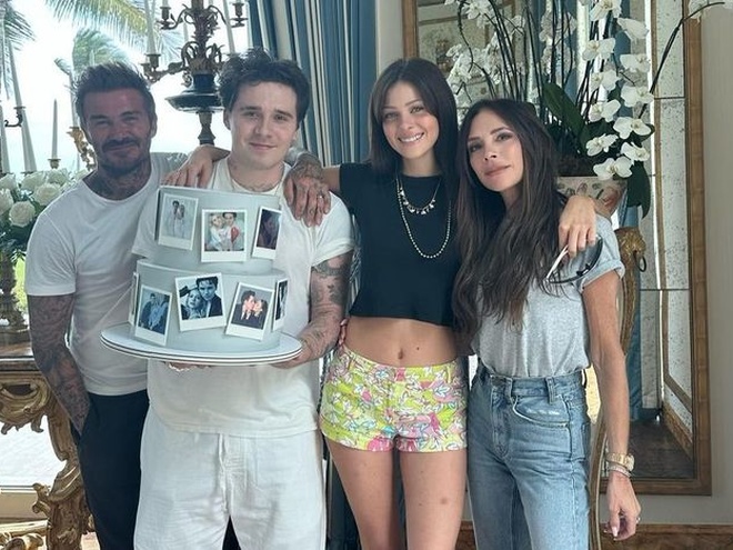 Девід та Вікторія Бекхеми зворушливо привітали сина та невістку з річницею весілля