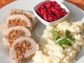 СВИНОЙ РУЛЕТ С ГРИБАМИ СВИНОЙ РУЛЕТ С ГРИБАМИ