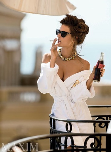 Алессандра Амбросио