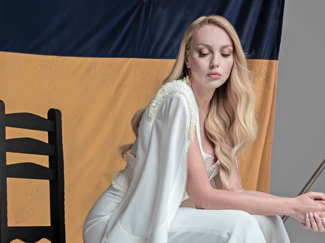 Оля Полякова випустила трек «Пташка»: головною героїнею mood-video стала хоробрий школярка з Краматорська Яна Степаненко