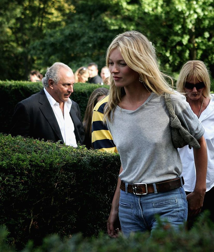 Белая футболка