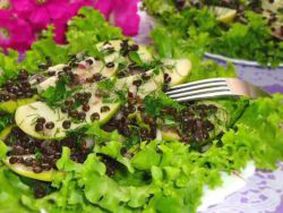 Салат с зеленым яблоком и чечевицей Салат с зеленым яблоком и чечевицей