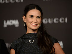 Демі Мур (Cover)