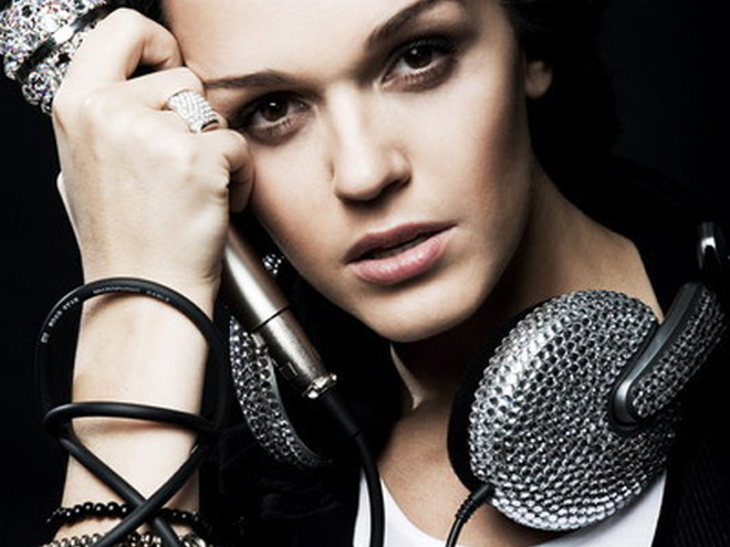 Певица Слава