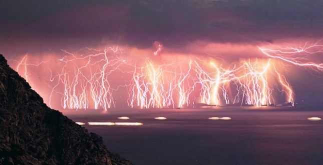 Живі камені, крижане волосся і багато іншого: 15 неймовірних феноменів природи