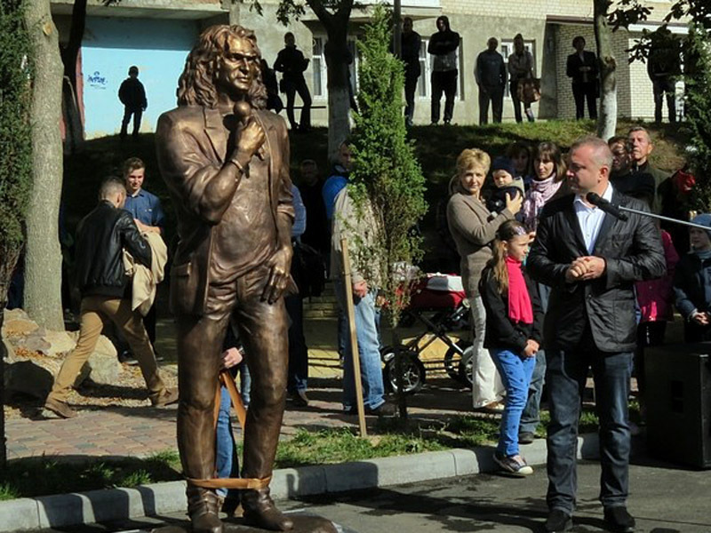 Пам'ятник Скрябіну на Волині