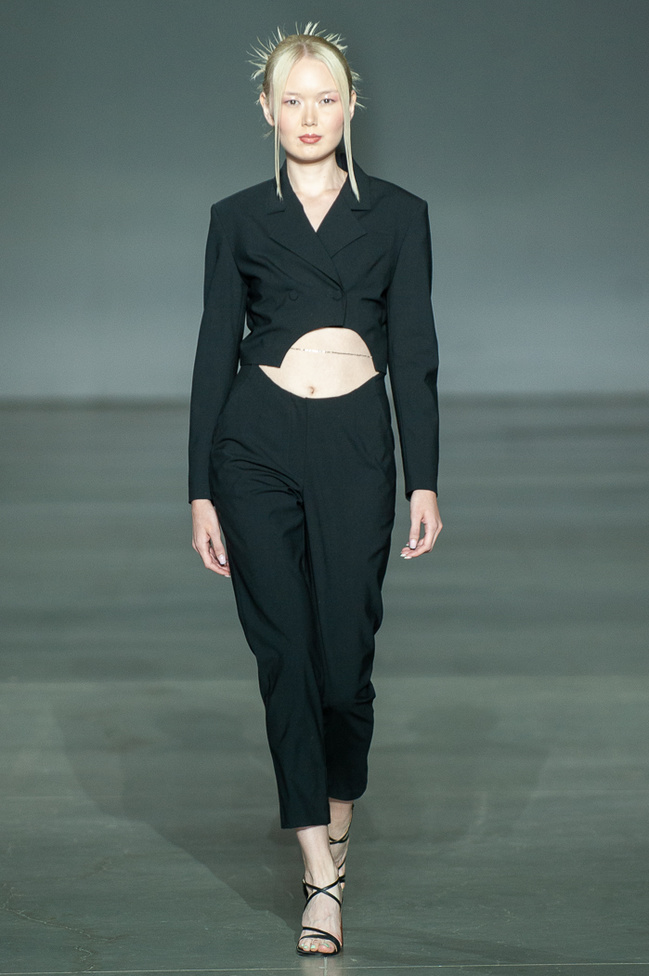 Показ Arutiunova: UFW noseason sept 2021 на Ukrainian Fashion Week noseason sept 2021
