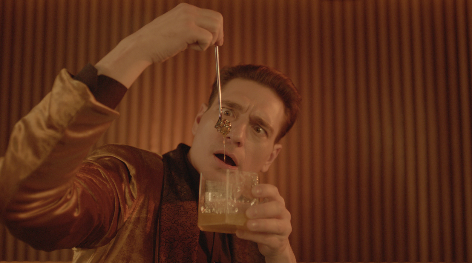 Как проходили съёмки клипа Адвокатов "Пчела"