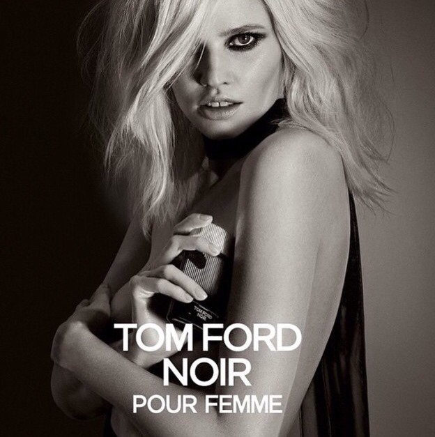 Лара Стоун стала лицом аромата Noir от Tom Ford