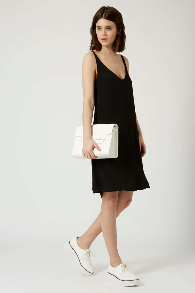 Модные платья 2016: шелк и бельевой стиль - купить