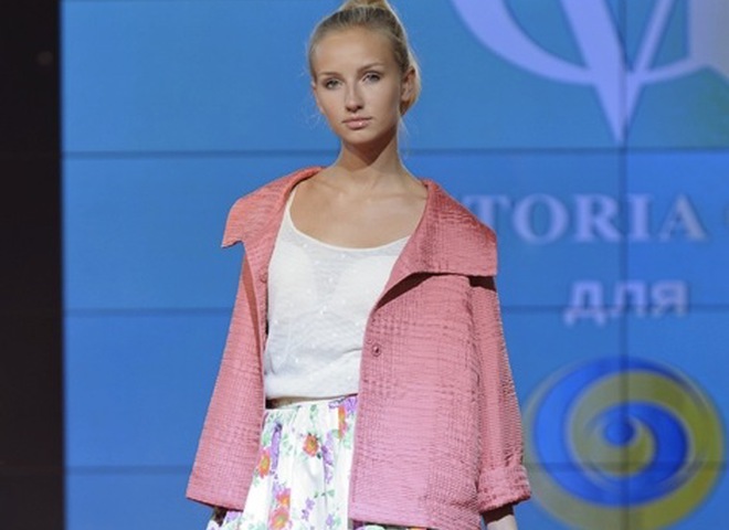 Victoria Gres для Yellow&Blue HFW 2011