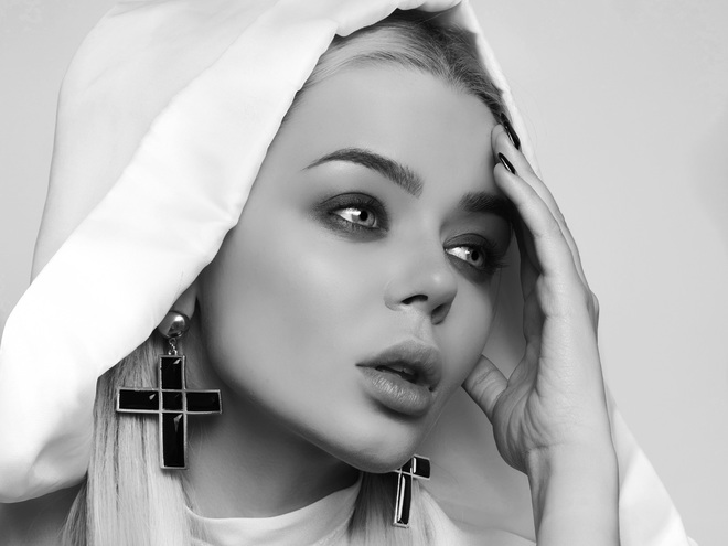 Алина Гросу