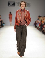 Показ VOROZHBYT&ZEMSKOVA Показ VOROZHBYT&ZEMSKOVA