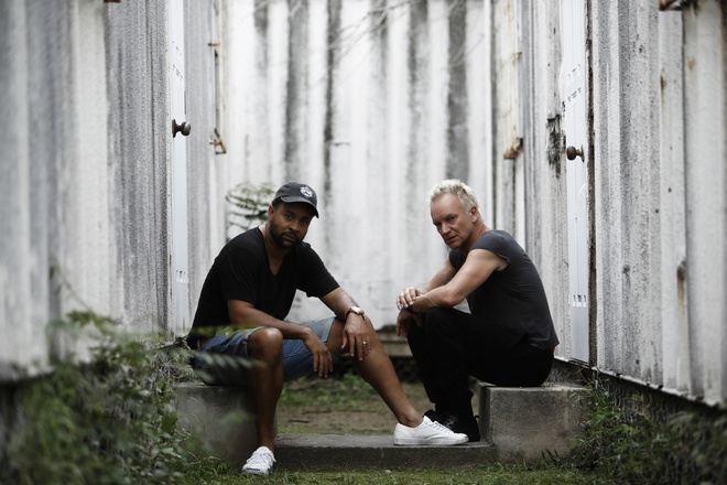 Стинг прилетает в Киев