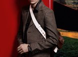 Эдди Редмэйн в рекламной кампании Prada