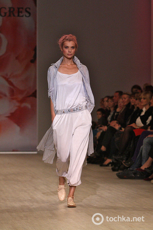 Показ VICTORIA GRES